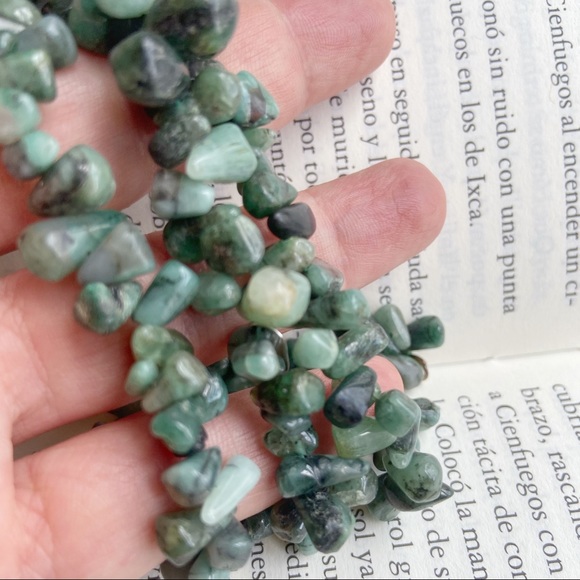Vintage JADE DROPS SHORT NECKLACE - Picture 5 of 5